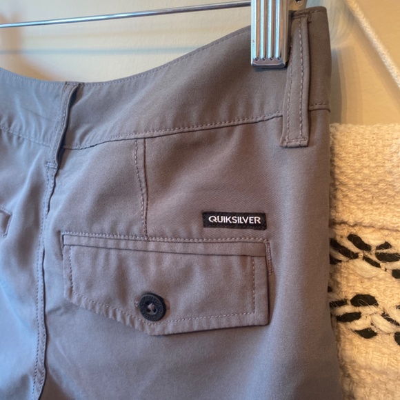 Quicksilver amphibians Shorts hybrid shirt size 27 waist 27” golf athletics - Picture 6 of 7